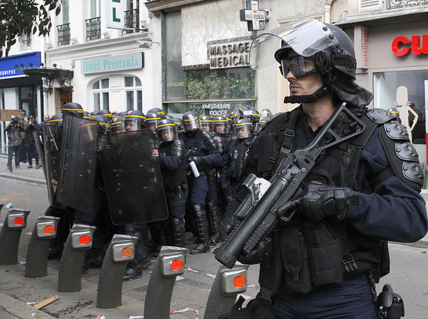 Беспорядки во Франции: пострадали 15 полицейских