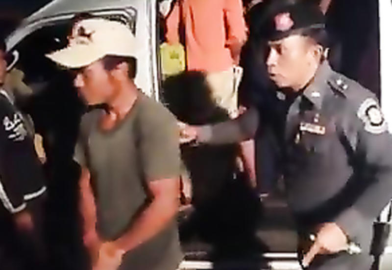 В Таиланде в 16-местный микроавтобус запихнули 41 человека