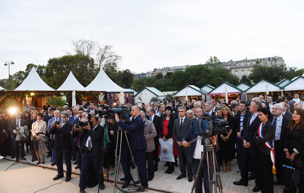 Первая леди Мехрибан Алиева приняла участие в церемонии открытия "Азербайджанского городка" в Париже
