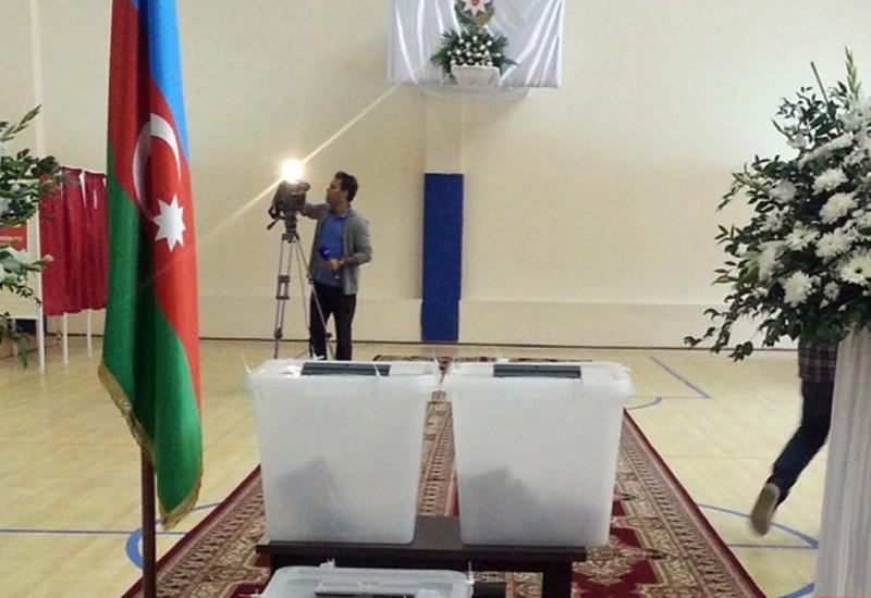 Оценочная миссия ПАСЕ начала наблюдение на референдуме в Азербайджане