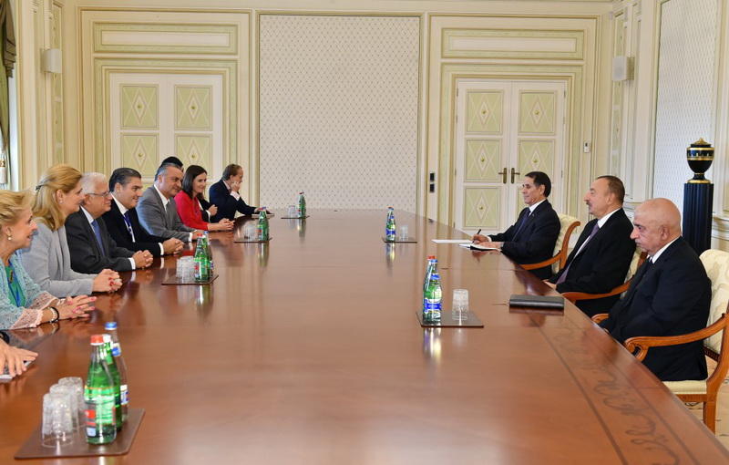 Президент Ильхам Алиев принял делегацию Европейской народной партии
