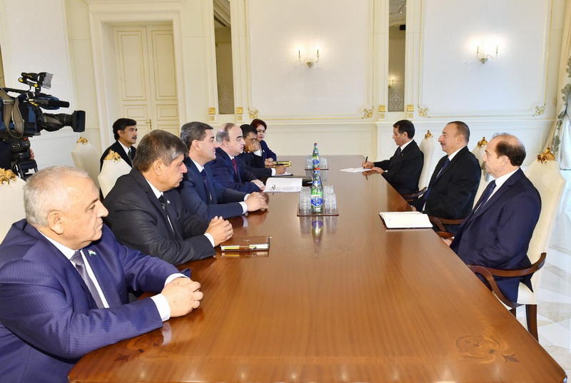 Президент Ильхам Алиев принял вице-президента Болгарии и главу Палаты представителей парламента Таджикистана