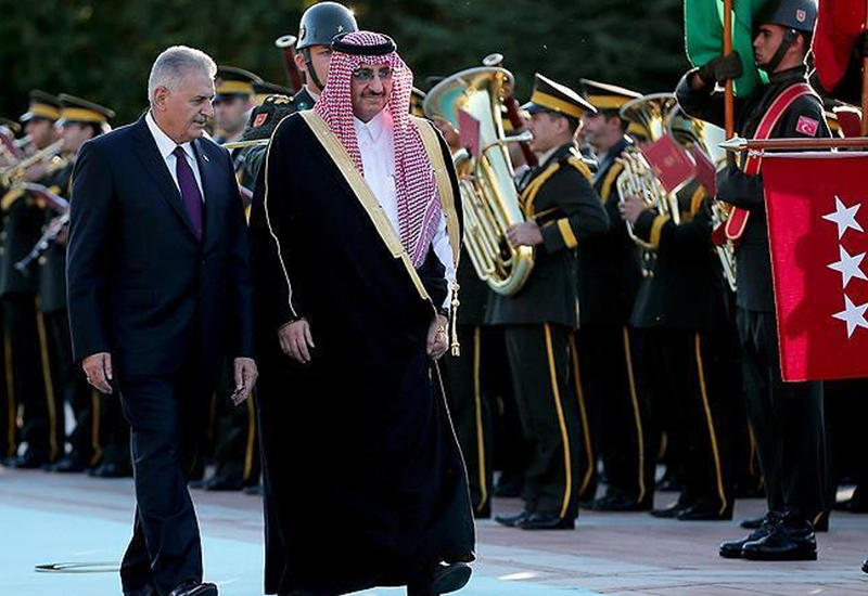 Наследный принц Саудовской Аравии неожиданно прибыл в Турцию
