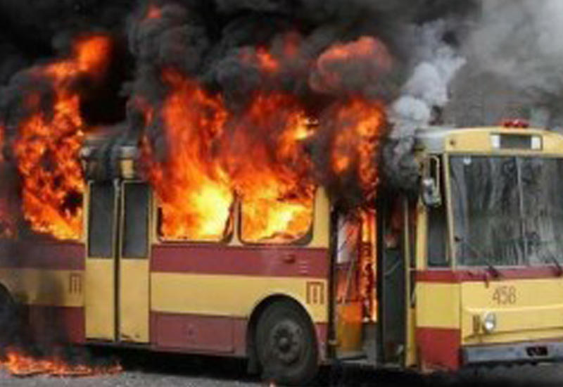 Автобус с пассажирами загорелся в Кемерово