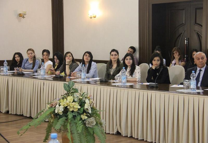 В Баку обсудили вопросы сохранения семейных ценностей