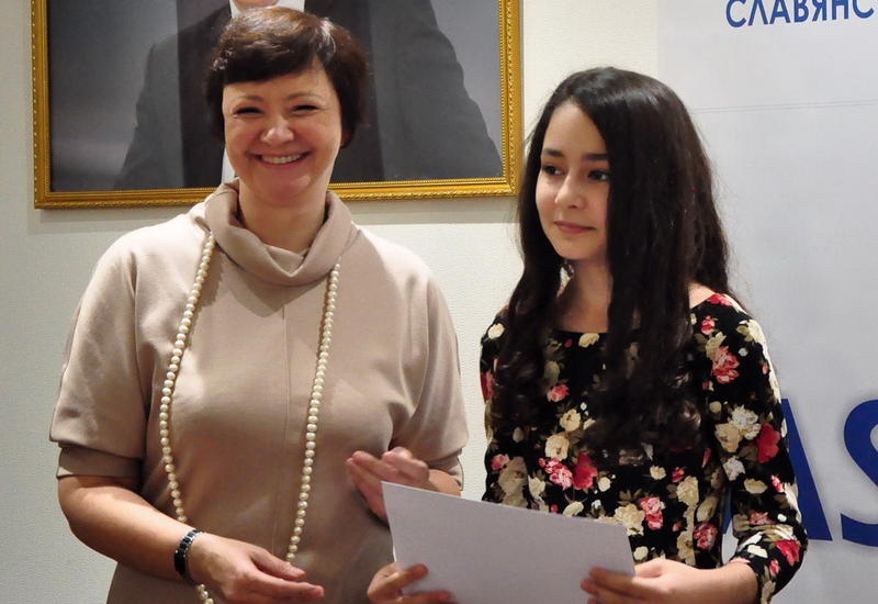 Российская школьница выиграла поездку в Азербайджан в конкурсе эссе о Гейдаре Алиеве