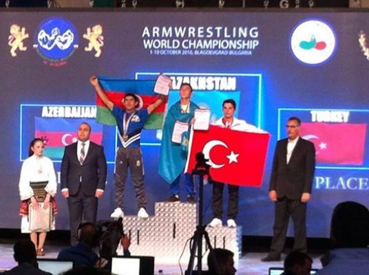 Dünya çempionatında 10 medal: İdmançılarımız ermənilərə şans vermədilər