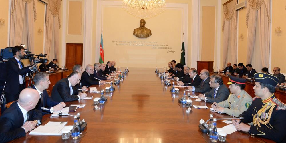 Премьер-министр Азербайджана встретился с пакистанским коллегой