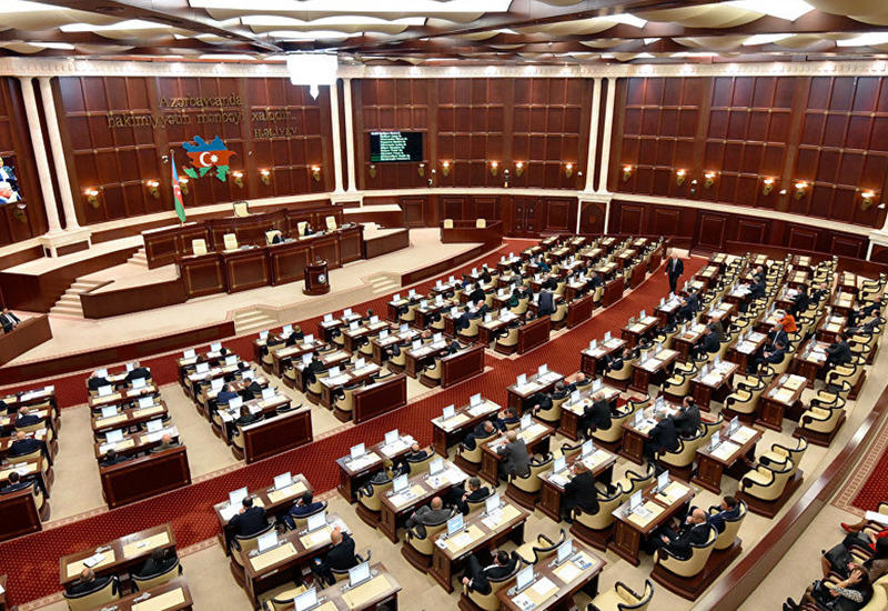 Депутаты обсуждают законопроект о наказании международных преступлений