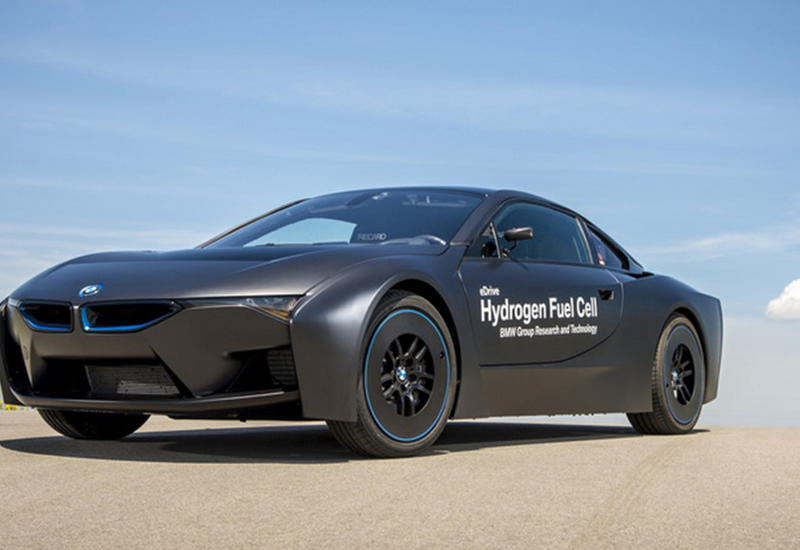 BMW обещает выпустить автомобиль на водороде