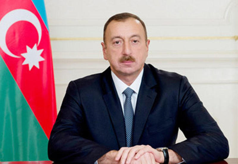 В адрес Президента Ильхама Алиева продолжают поступать поздравления по случаю Дня независимости