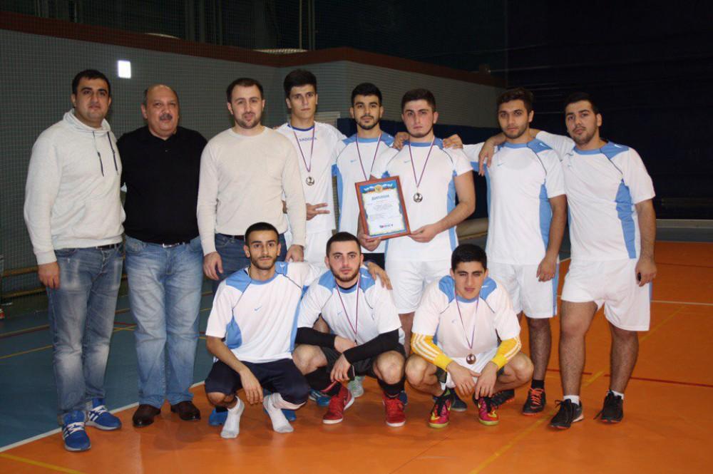 Команда АМОР стала серебряным призером соревнований по мини-футболу