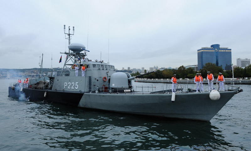 Военные корабли Ирана прибыли в Баку