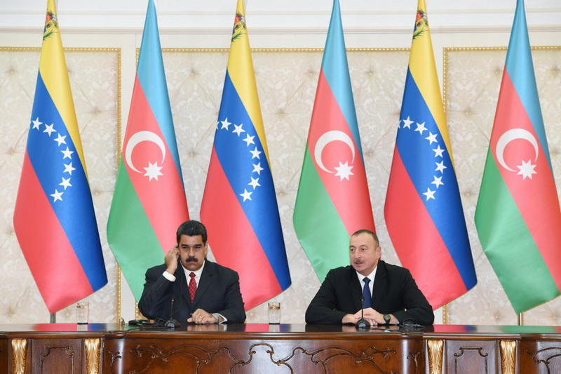 Президенты Азербайджана и Венесуэлы выступили с заявлением для печати