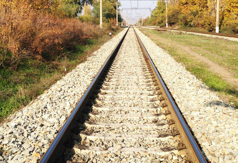 В Уджаре поезд насмерть сбил пешехода