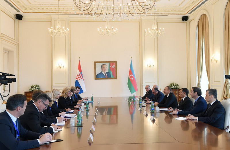 Президенты Азербайджана и Хорватии выступили с заявлениями для печати
