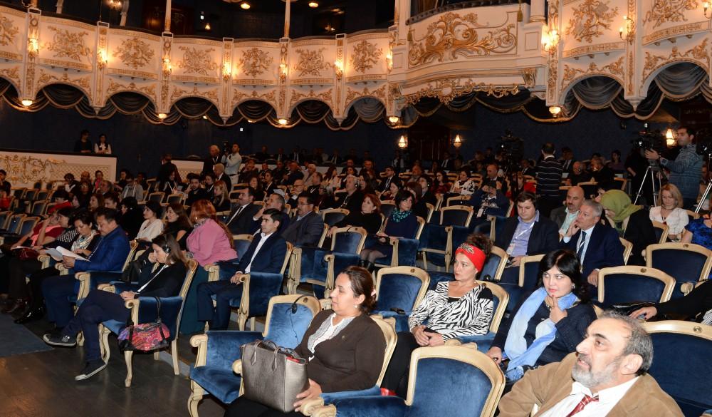В Баку начала работу IV Международная театральная конференция «Мультикультурализм и театр»