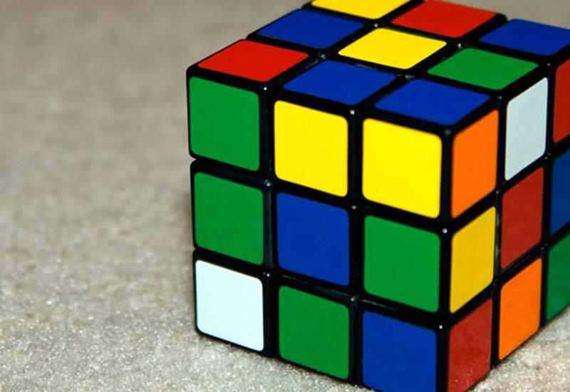 Установлен новый мировой рекорд по скоростной сборке кубика Рубика