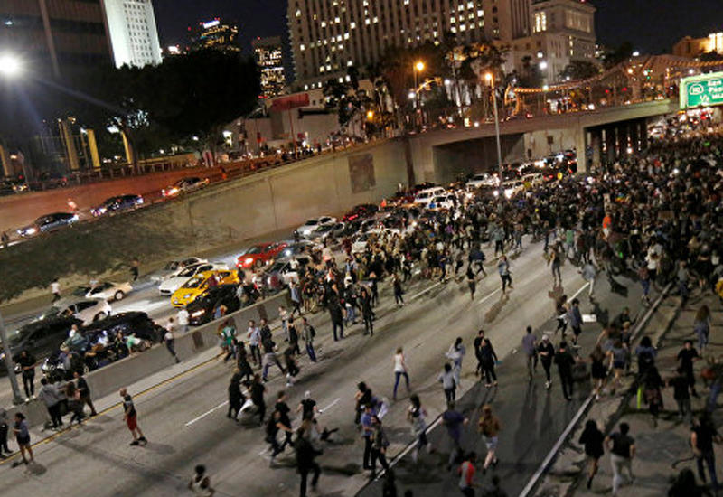 В Лос-Анджелесе арестовали 150 человек во время акции против Трампа