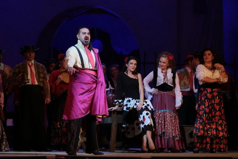 Цвет страсти: роскошная "Кармен" на сцене Театра оперы и балета