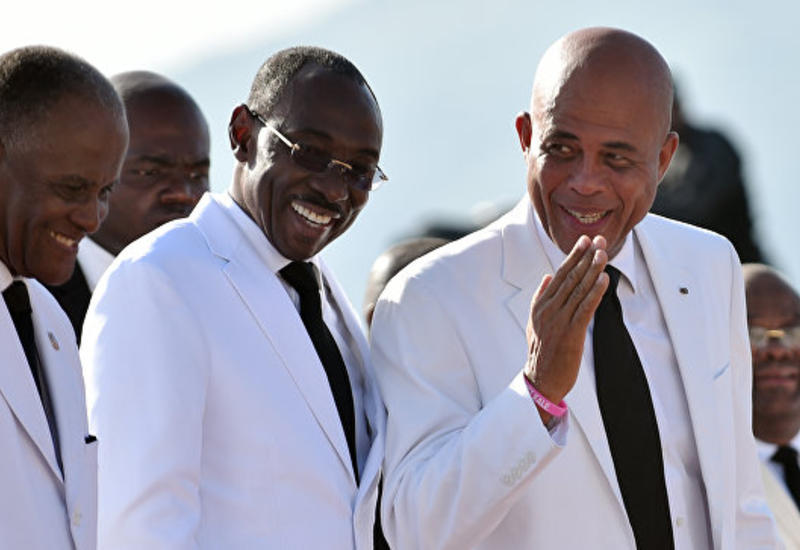 На Гаити начались президентские и парламентские выборы