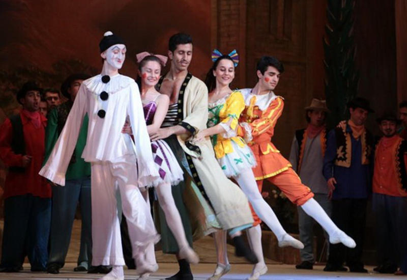 Великолепные «Паяцы» в Театре оперы и балета