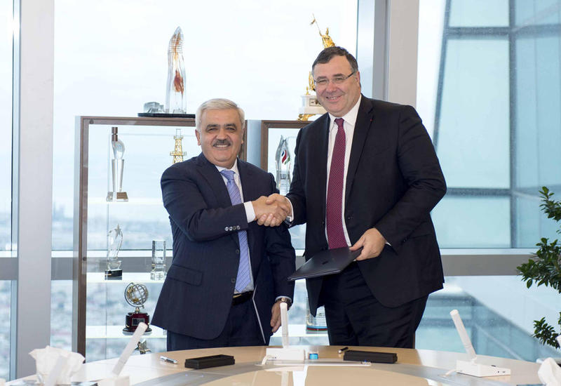 SOCAR и Total подписали соглашение по крупному газовому месторождению