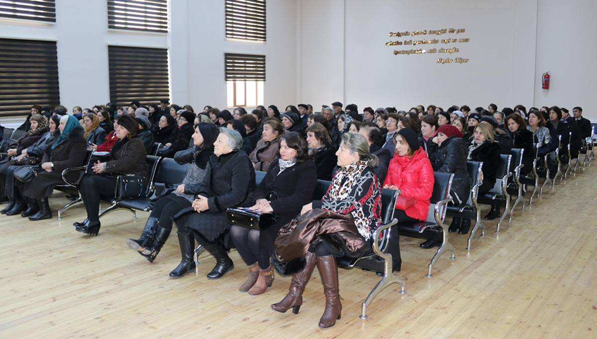 В Азербайджане прошли семинары для преподавателей