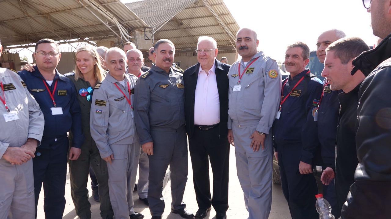 Президент Израиля поблагодарил сотрудников МЧС Азербайджана за помощь в тушении пожаров