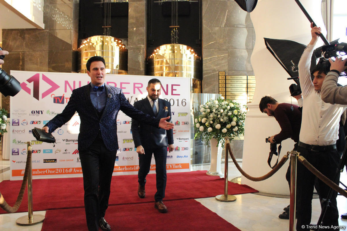 В Баку состоялось торжественная церемония награждения международной премии Number One