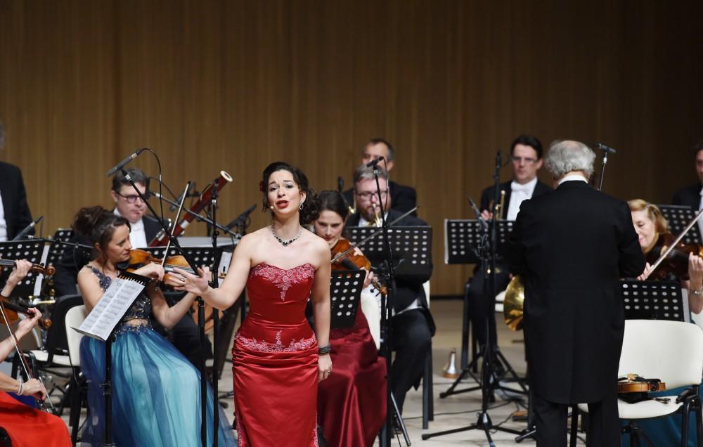 Вице-президент Фонда Гейдара Алиева Лейла Алиева посетила концерт Венского Штраус-Фестиваль оркестра