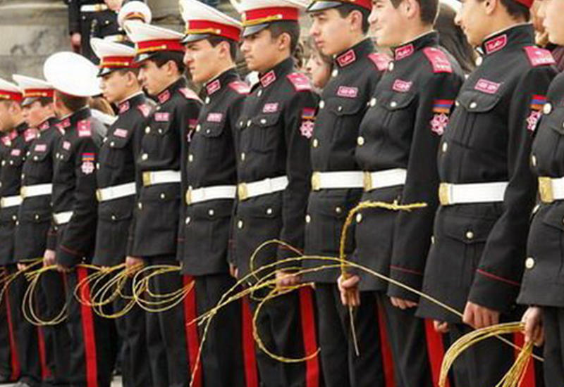 Руководство военного лицея в Ереване издевалось над курсантами