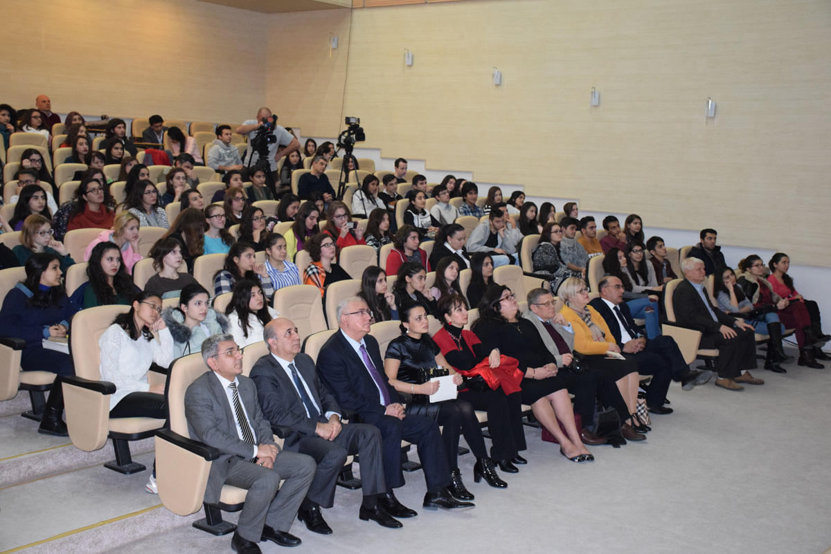 В Филиале МГУ имени М.В. Ломоносова в Баку прошло мероприятие, посвященное 305-летию со дня рождения Ломоносова
