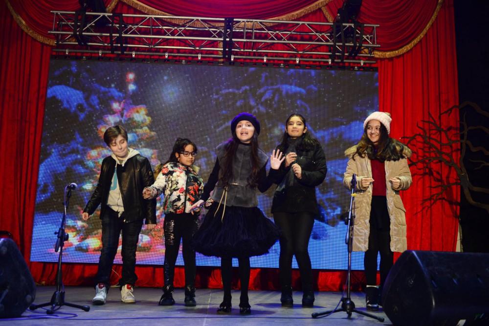 В Баку стартовала благотворительная ярмарка «Холодные руки, горячее сердце»