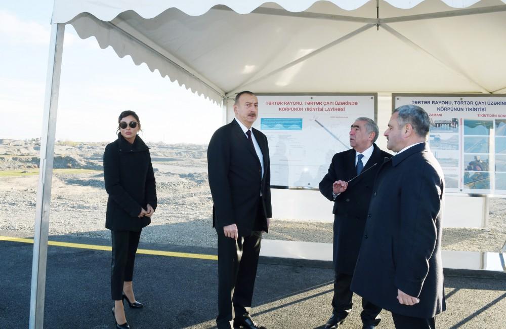 Поездка Президента Ильхама Алиева и его супруги Мехрибан Алиевой в Зардабский и Тертерский районы