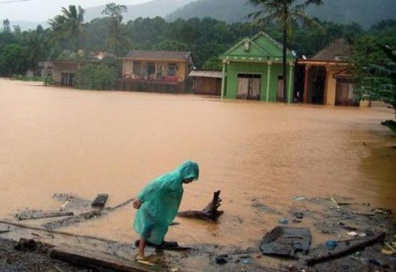 Наводнения во Вьетнаме, более 100 тыс. домов оказались под водой