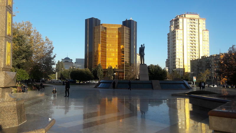 Мой Баку: Парк Гейдара Алиева - красота, отраженная в мраморе