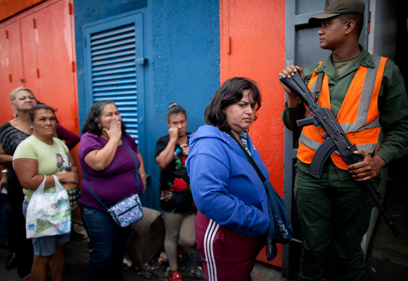 Женщины Венесуэлы продают свои волосы для покупки еды и лекарств