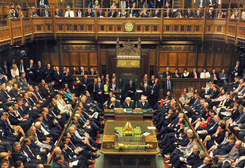 Парламент Великобритании поддержал план правительства по Brexit