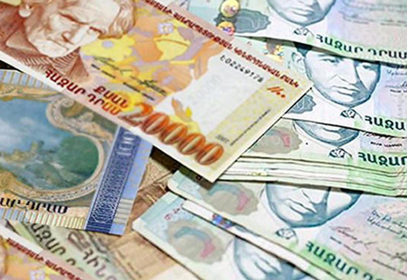 В Армении подростки печатали деньги на принтере