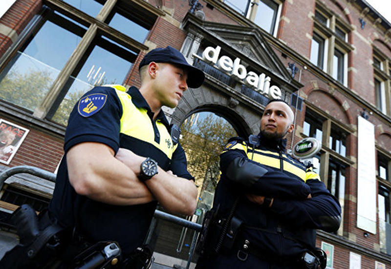 В Роттердаме задержали предполагаемого террориста с заряженным АК-47