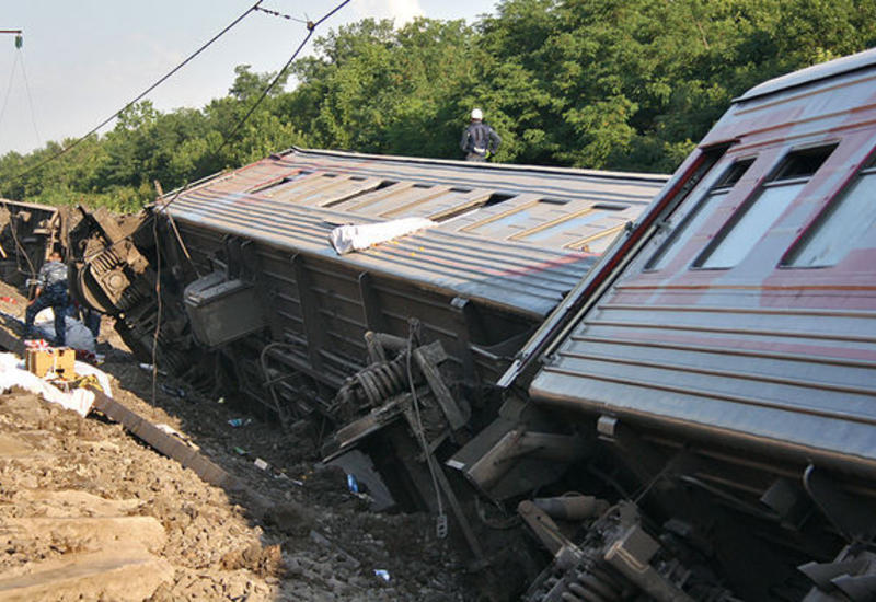 В Болгарии поезд сошел с рельсов, есть погибшие