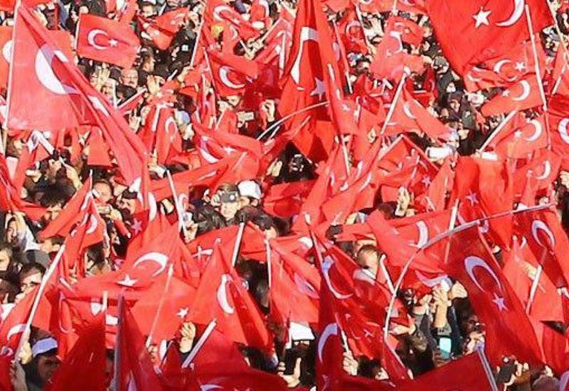 İstanbulda terrora qarşı etiraz yürüşü başladı