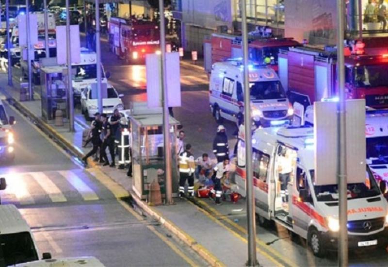 Растет число жертв теракта в Стамбуле