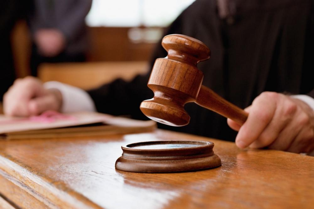 В Азербайджане сразу семь судей лишились полномочий