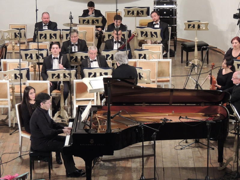 Известные музыканты выступили в честь композитора Закира Багирова в Филармонии