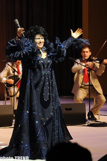 Легендарная исполнительница Зейнаб Ханларова отмечает юбилей
