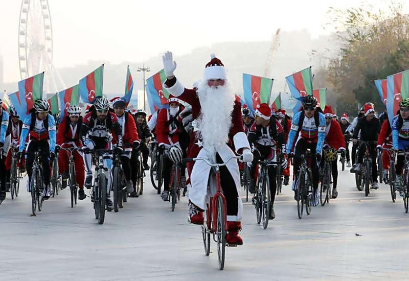 В Баку пройдет велопробег с Дедом Морозом и Снегурочкой