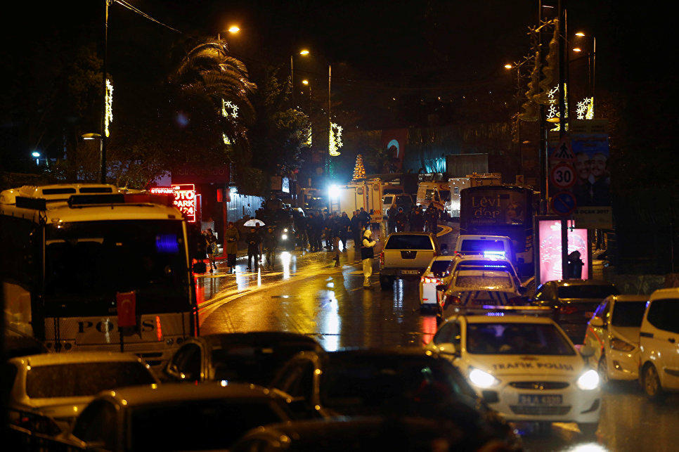 Атака на ночной клуб в Стамбуле