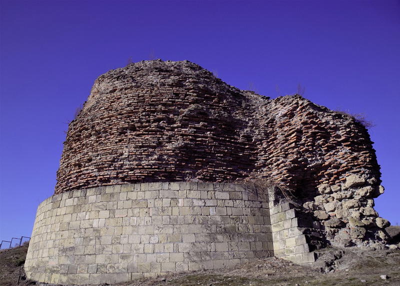Уникальная крепость Габалы продолжает будоражить ученых